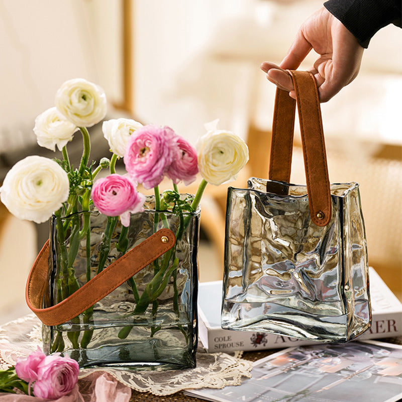 Elegant Light Luxury Handbag Stylish High Grade Design