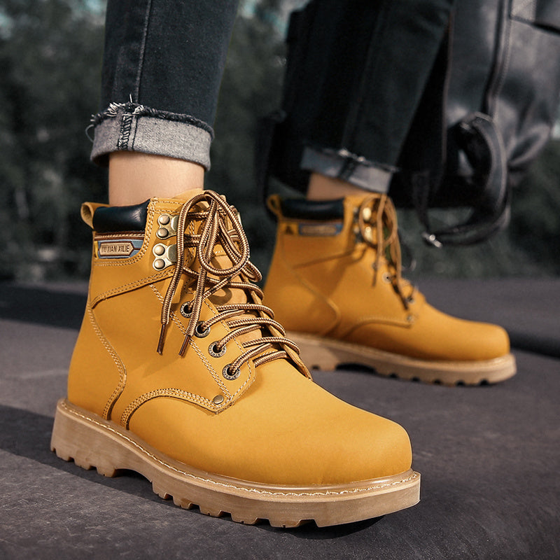 Winter Tooling Boots Durable Design for Cold Season Wear